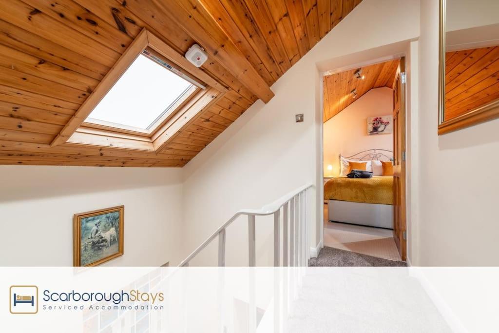 The Loft Apartment Скарборо Екстер'єр фото
