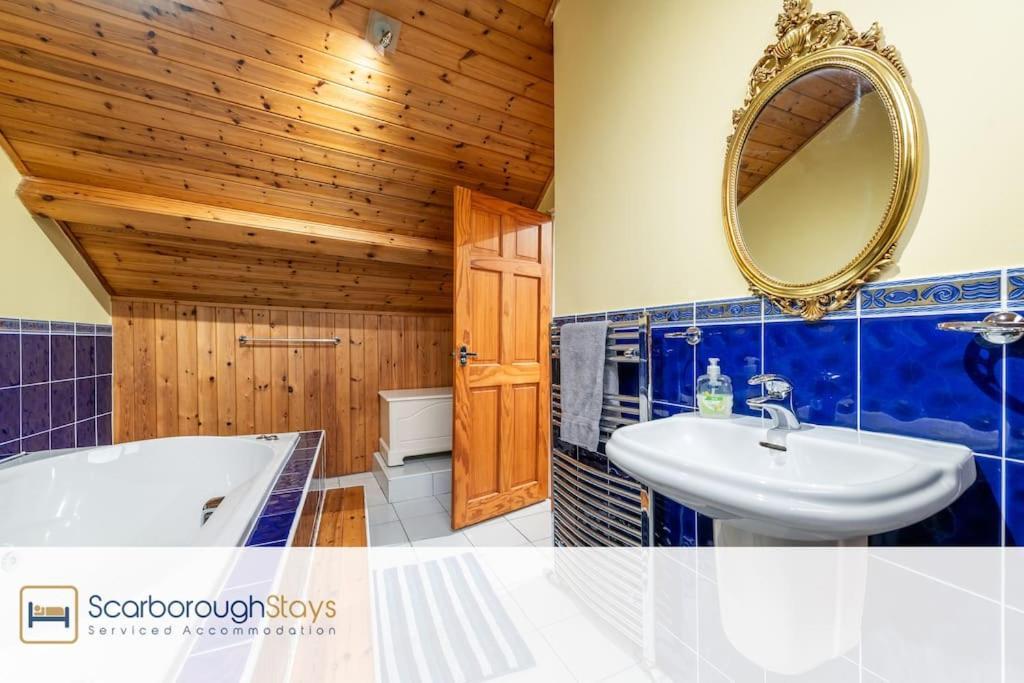 The Loft Apartment Скарборо Екстер'єр фото