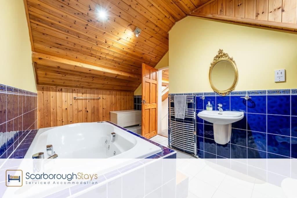 The Loft Apartment Скарборо Екстер'єр фото